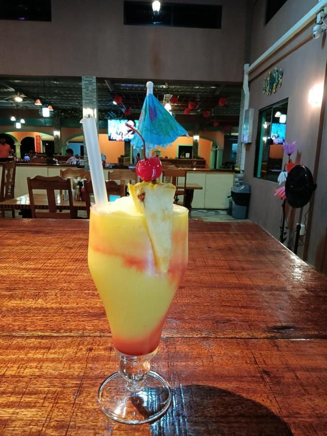 Sunshine View Hotel And Restaurant Corozal Eksteriør billede